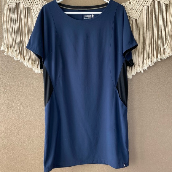 Smartwool Dresses & Skirts - Smartwool merino blend lightweight shift Navy Blue Sport Dress